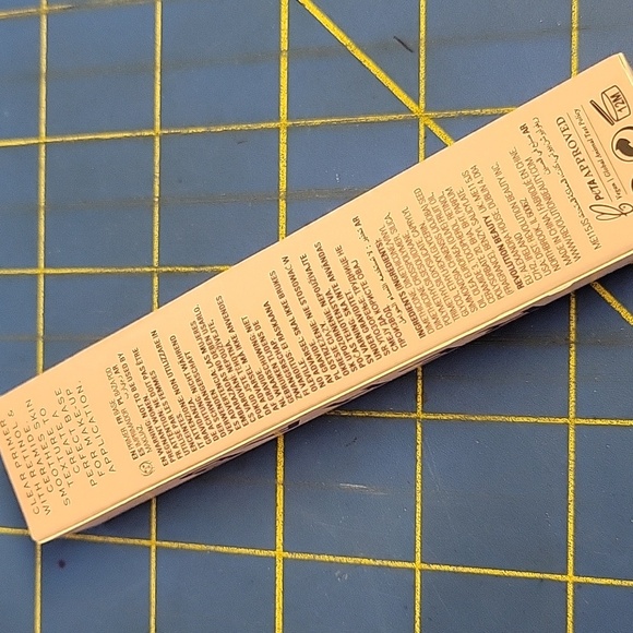 Revolution Retinol Rescue Primer 18ml New In Sealed Box - Picture 2 of 4